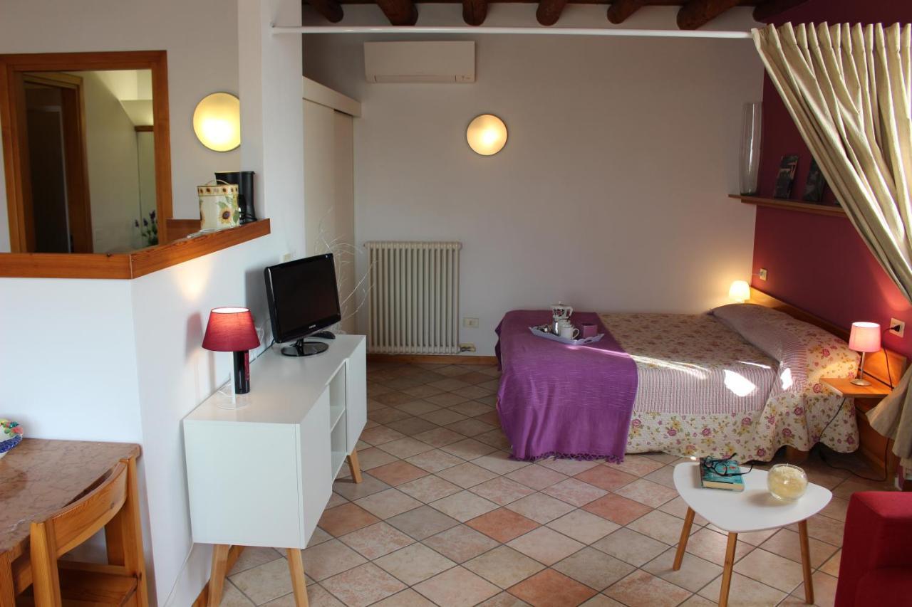 Agriturismo Le Ginestre Lazise Exterior foto